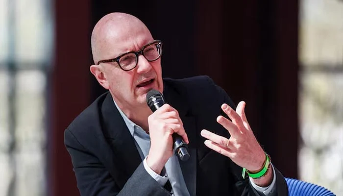 Macron loyalist picked to fix budget mess in new French government