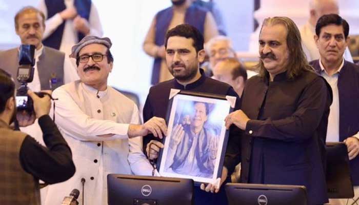 PTI’s Afridi elected KP CM despite opposition’s boycott over ‘unlawful’ process