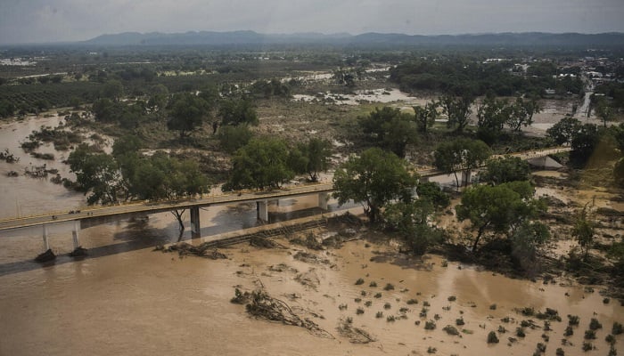 64 dead, 65 missing as floods ravage central and eastern Mexico