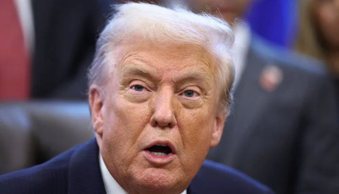 Trump tells air traffic controllers to return to work as flight cancellations jump