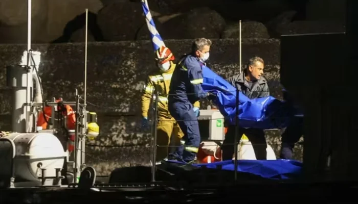 17 found dead in migrant vessel off Crete: coastguard