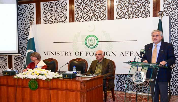 India’s manipulation of water threatens food, economic security of Pakistan, Dar tells foreign envoys