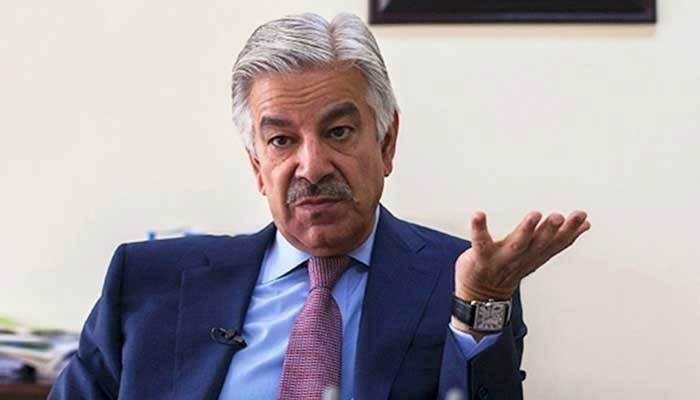 PIA privatisation: Asif blames bureaucracy for public sector’s decline, seeks accountability
