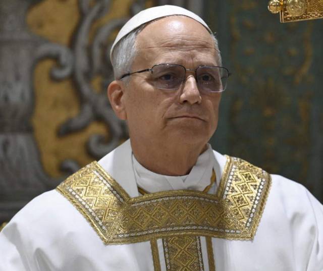 Pope Leo urges ‘courage’ to end Ukraine war in first Christmas address