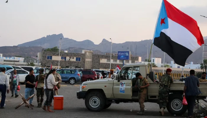 Yemen’s southern separatists call for path to independence amid fighting over key region