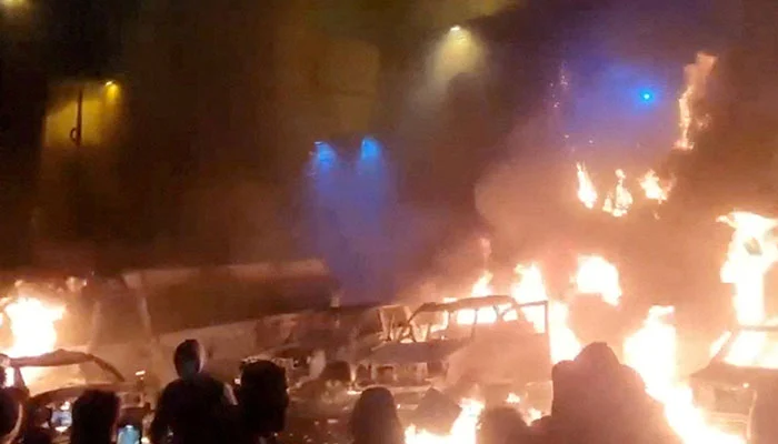 US president warns Iran as protests spread nationwide despite internet blackout