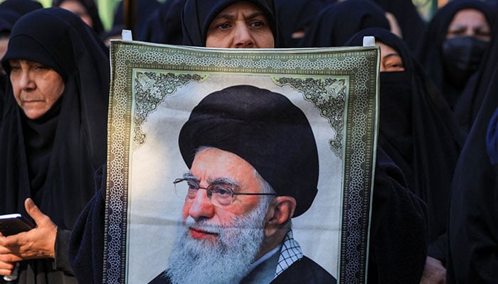 rump welcomes Iran move on mass executions as turmoil eases