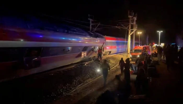 At least 39 dead in Spain after two high-speed trains collide