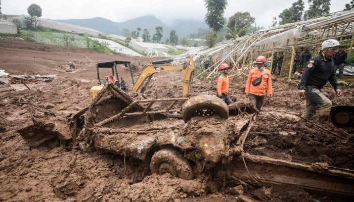 Indonesia landslide death toll rises to 17, dozens missing