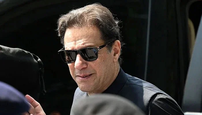 Pims senior doctor reveals details of Imran Khan’s eye examination