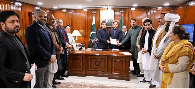 Achakzai notified as opposition leader in National Assembly