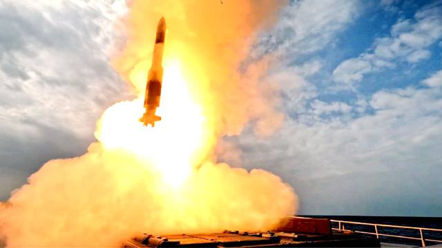 Pakistan Navy tests surface-to-air missile at Arabian Sea