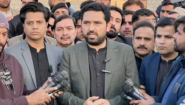 Punjab forensic lab, Nadra ‘link’ KP CM Afridi to May 9 video