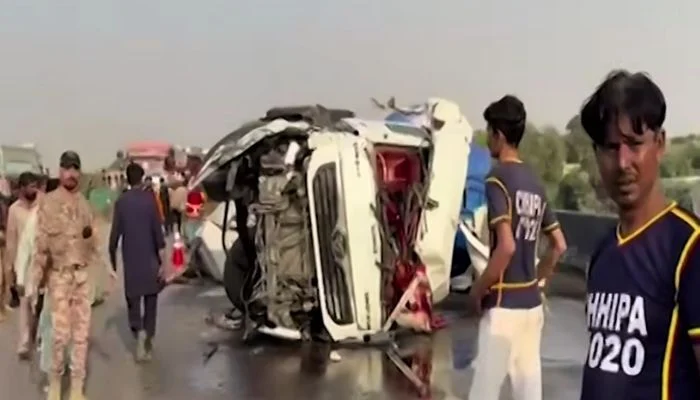 Death toll rises to 14 in M9 Motorway crash as victims succumb to injuries