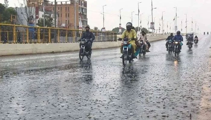 Karachi likely to receive rain tomorrow: PMD