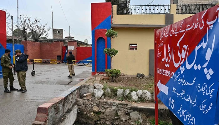 YouTuber taken into custody for recording Imran Khan convoy