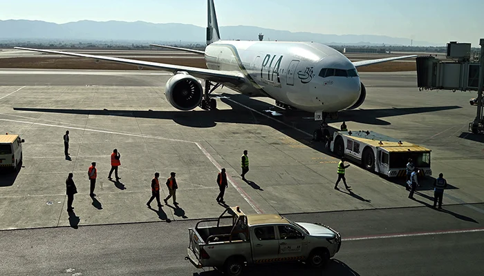 11 international flights stranded at Pakistan’s airports amid Middle East crisis