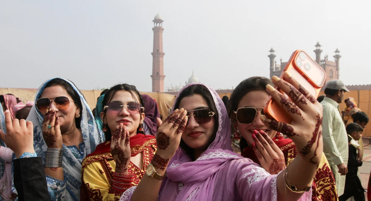 In pictures: Muslims in Pakistan, world celebrate Eid with joy, unity