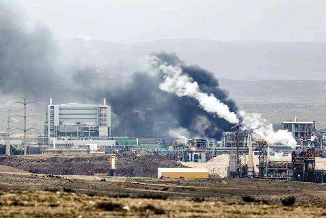 US readies ground assault on Iran as war escalates