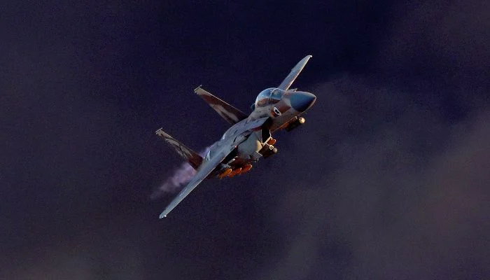 Hide, find water: Ex-airmen detail how to survive being shot down