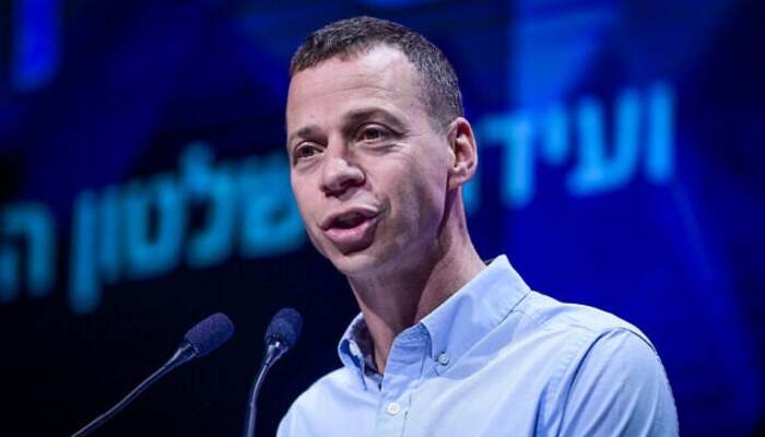 Israeli journalist admits reporting rescue of US airman as Trump threatens jail over ‘leak’