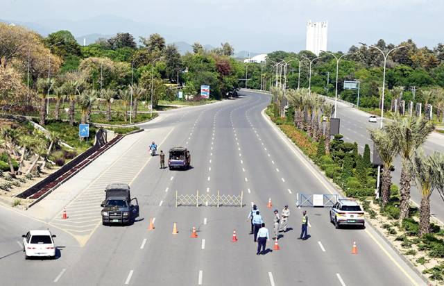 Twin cities security on high alert, transport suspended