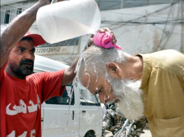 Hot, dry spell grips country as Sindh braces for heatwave