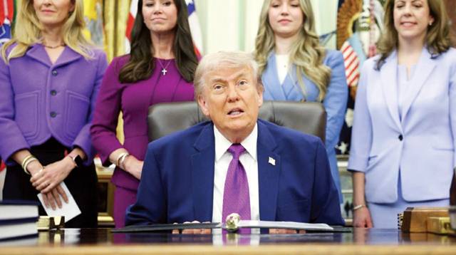 Trump says Iran ceasefire on life support, calls latest proposal garbage