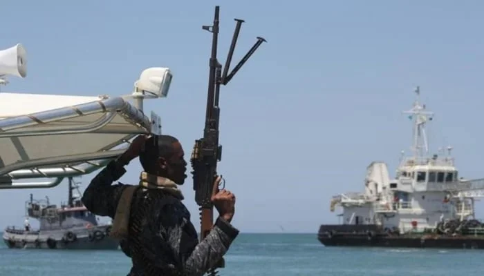 Pakistanis held hostage by Somali pirates plead for help in latest video
