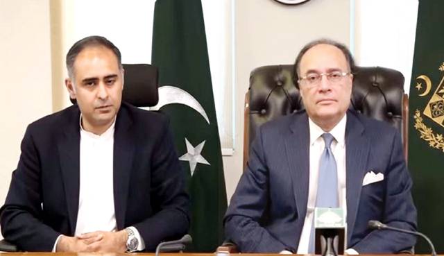 Govt announces plans to bring small shop owners into tax net
