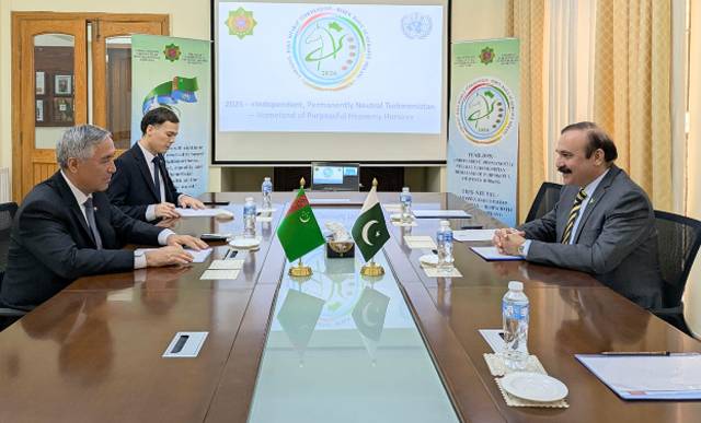 Pakistan, Turkmenistan discuss enhancing bilateral relations