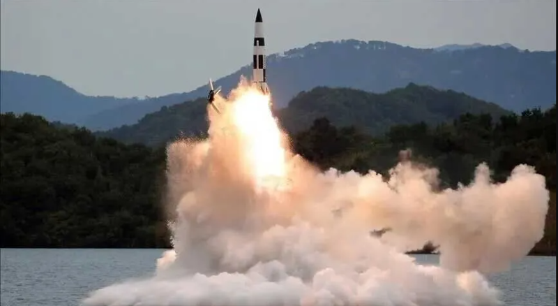 China ‘successfully’ tests strategic missile from submarine
