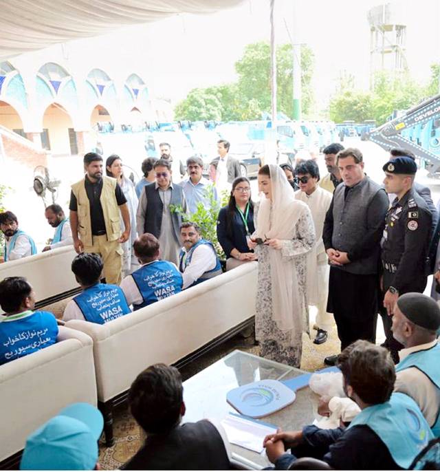 Punjab CM hands over modern sewerage machinery to WASA