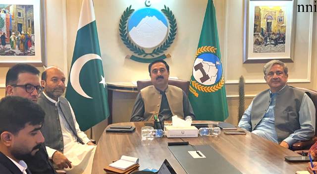 KP CS reviews development, governance initiatives across province
