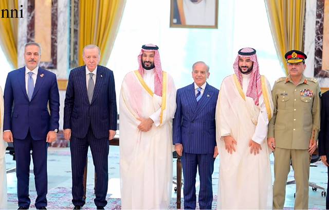 Pakistan, Saudi Arabia, Türkiye sign key defence agreement