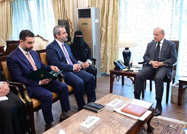 PM Shehbaz says govt ready for constructive dialogue with opposition