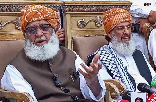 Fazl claims Pakistan becoming ‘besieged state’, backs united opposition