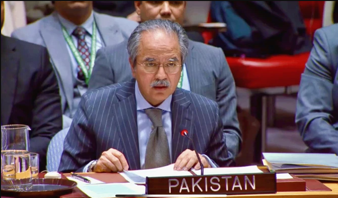 Pakistan urges diplomacy, abstains from UNSC vote on Iran sanctions panel