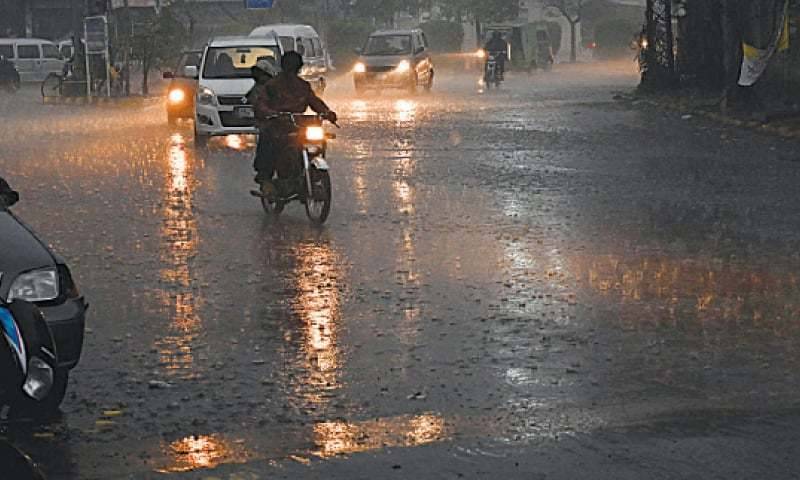 Heavy rain lashes Punjab, KP as emergency declared in twin cities