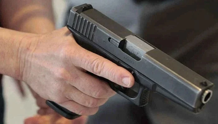 Karachi gunpoint harassment video prompts Sindh home minister to seek police report