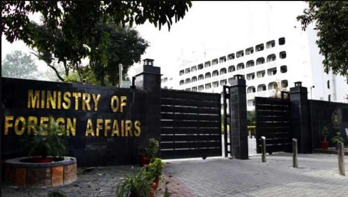Pakistan summons Indian envoy over killing of two civilians at border
